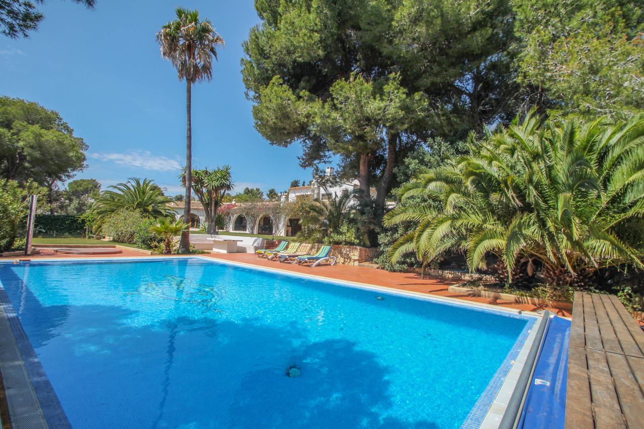 Finca Raiz - Modern, Well-equipped With Private Pool In Willa Moraira